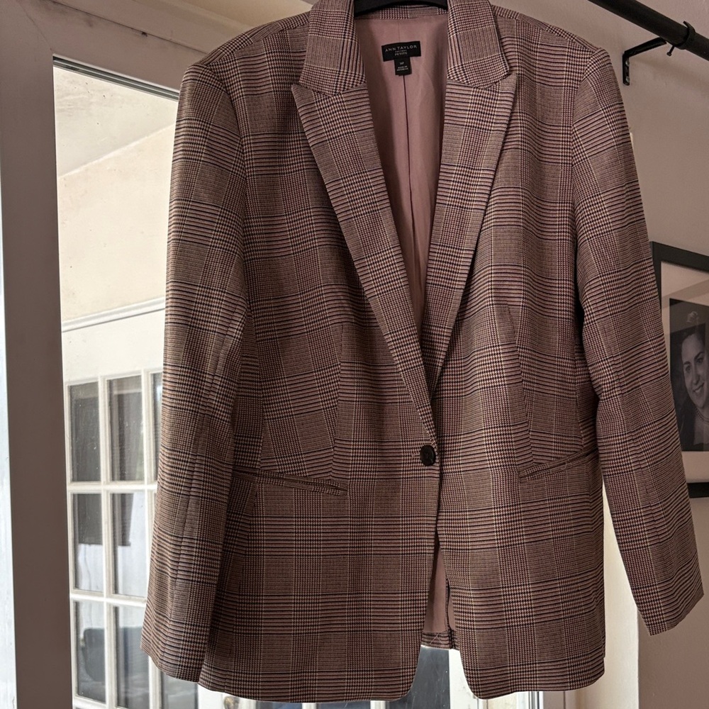 Ann Taylor Tan Plaid Women’s Blazer